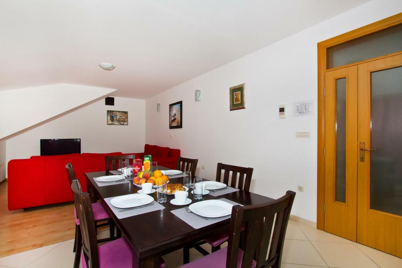 Villa Omis Michy - Family House For Big And Small Groups Zewnętrze zdjęcie