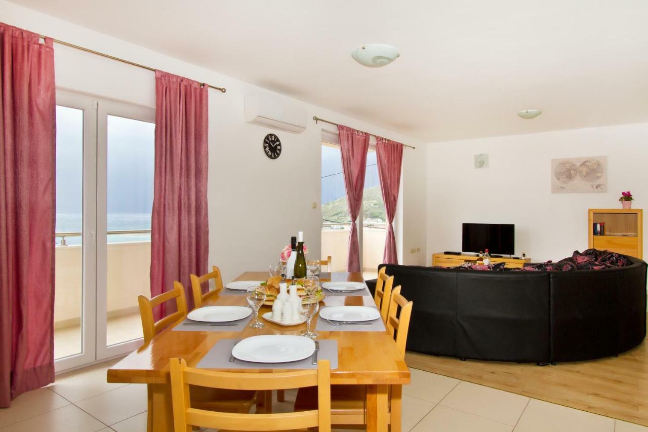 Villa Omis Michy - Family House For Big And Small Groups Zewnętrze zdjęcie