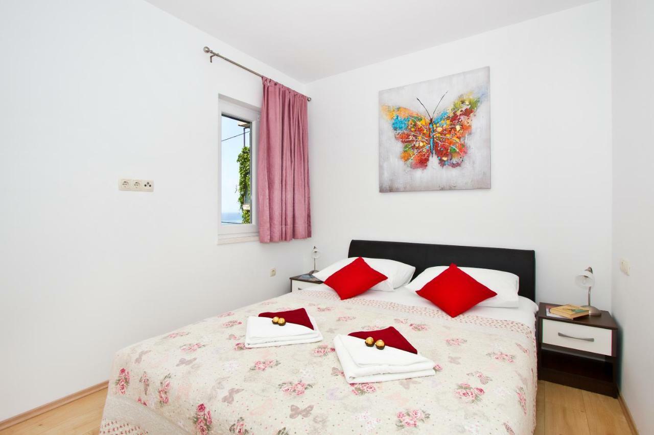 Villa Omis Michy - Family House For Big And Small Groups Zewnętrze zdjęcie