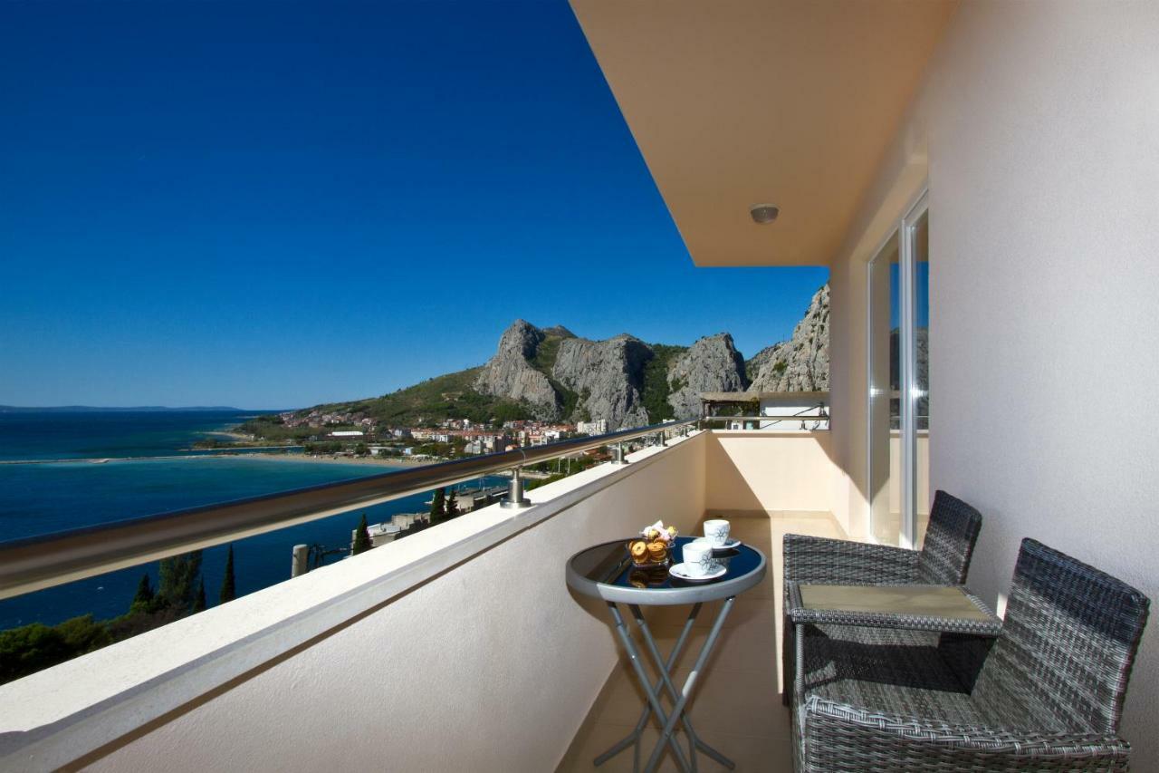 Villa Omis Michy - Family House For Big And Small Groups Zewnętrze zdjęcie