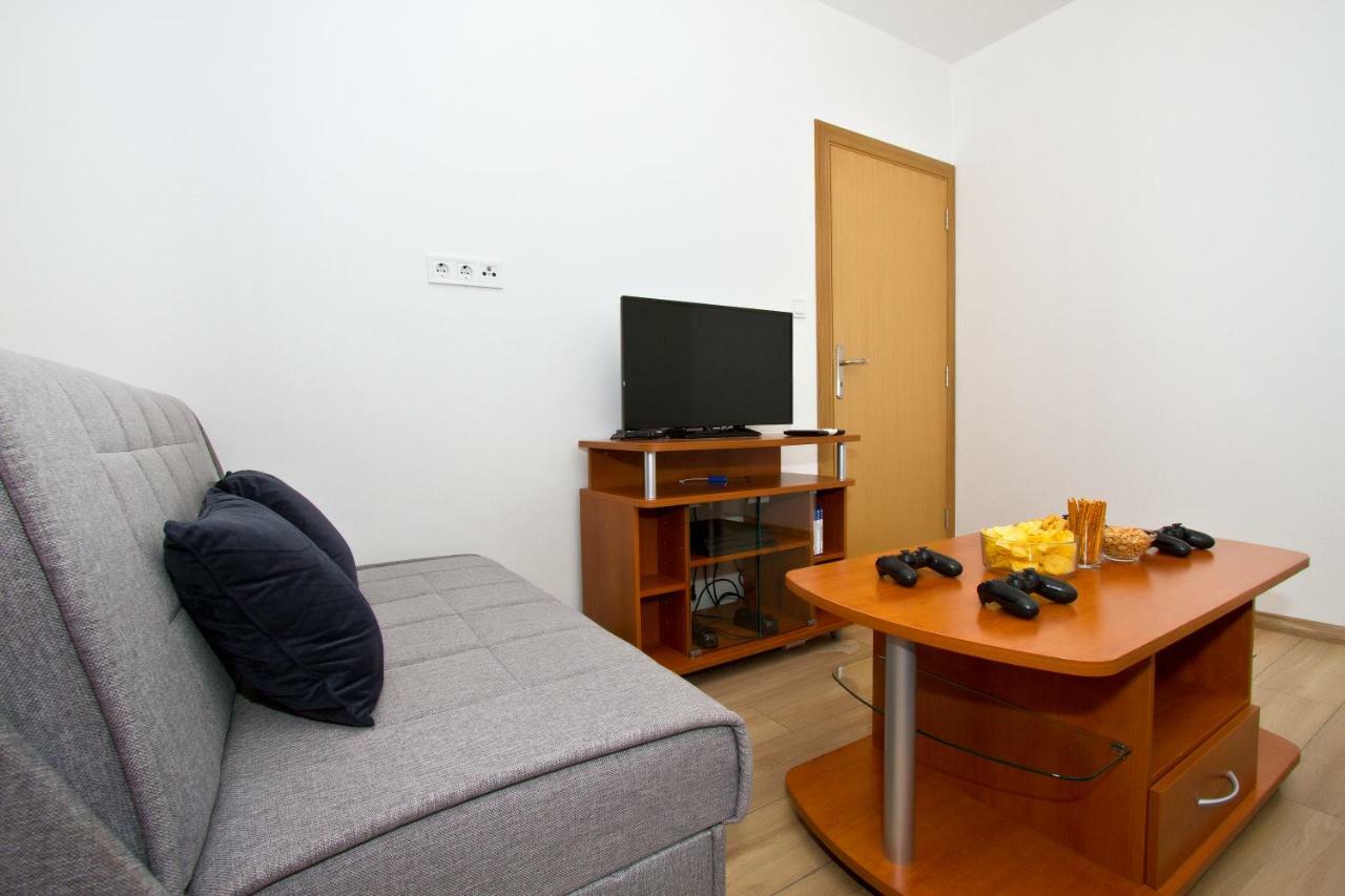 Villa Omis Michy - Family House For Big And Small Groups Zewnętrze zdjęcie